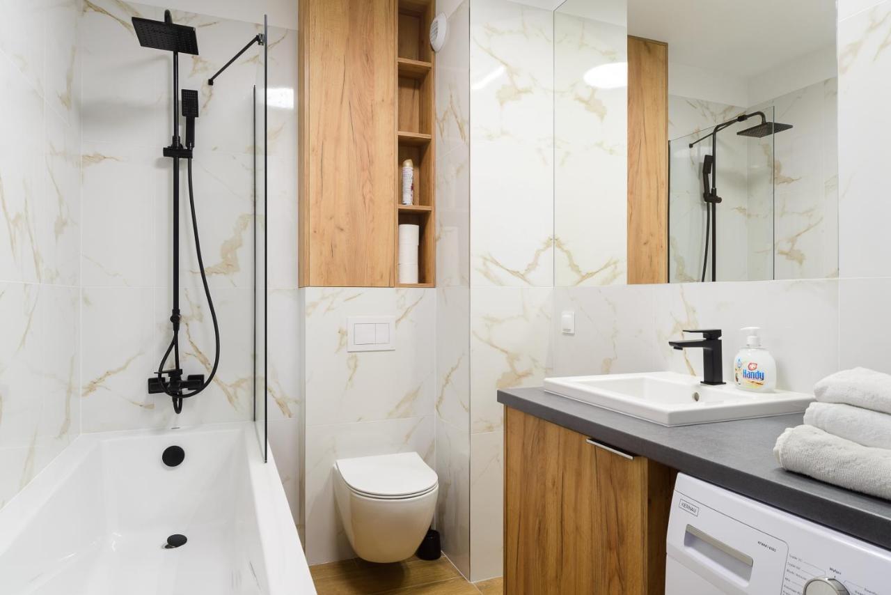 לודז' Lumina Premium Apartments With Parking מראה חיצוני תמונה