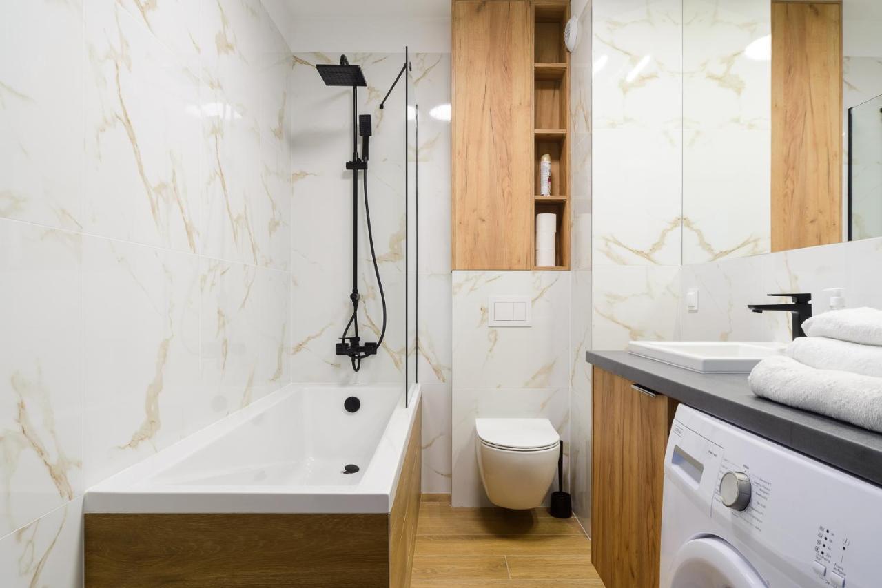 לודז' Lumina Premium Apartments With Parking מראה חיצוני תמונה